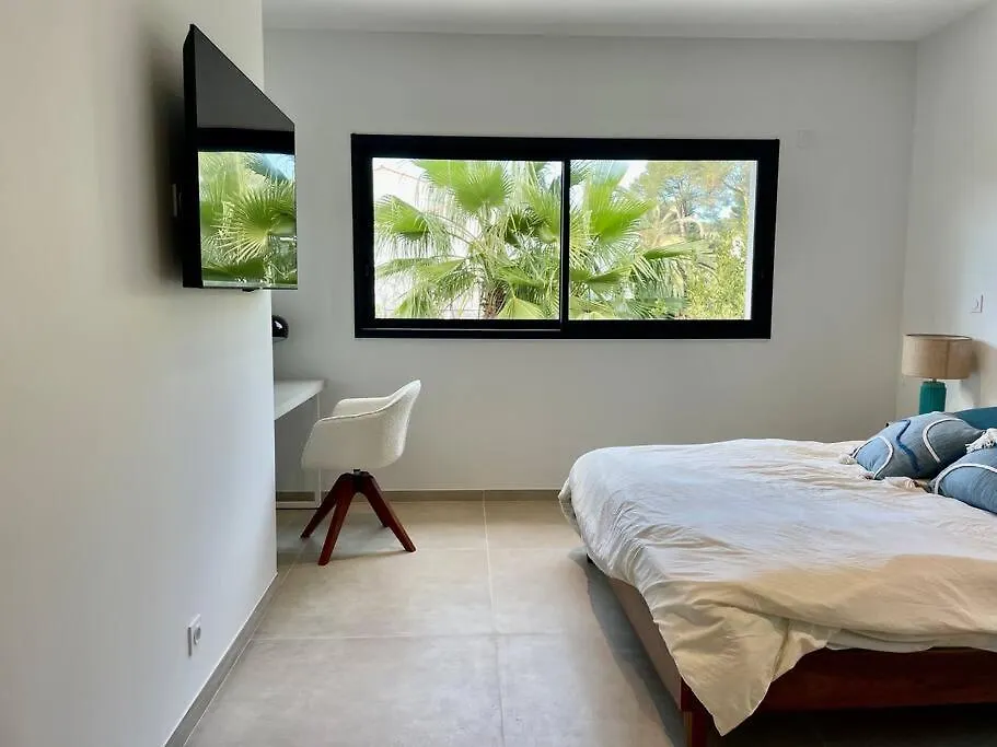 3 Bedroom Villa With Private Pool Saint-Raphael  0*, Saint-Raphael (Var)
