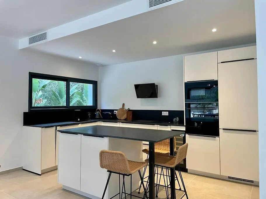 3 Bedroom Villa With Private Pool Saint-Raphael
