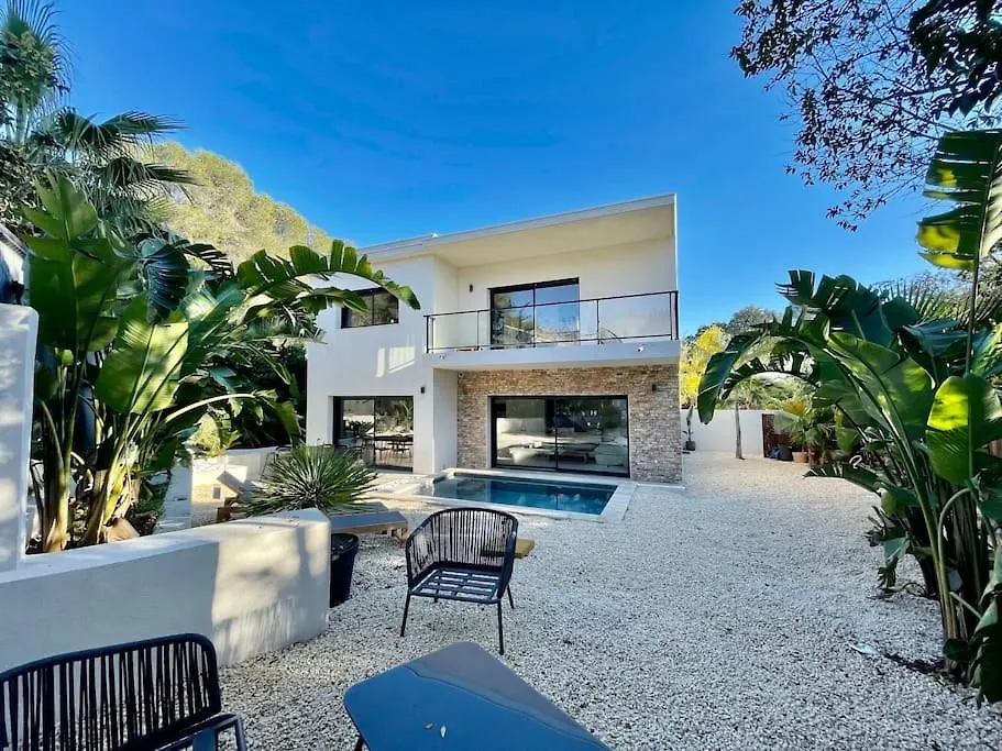 3 Bedroom Villa With Private Pool Saint-Raphael