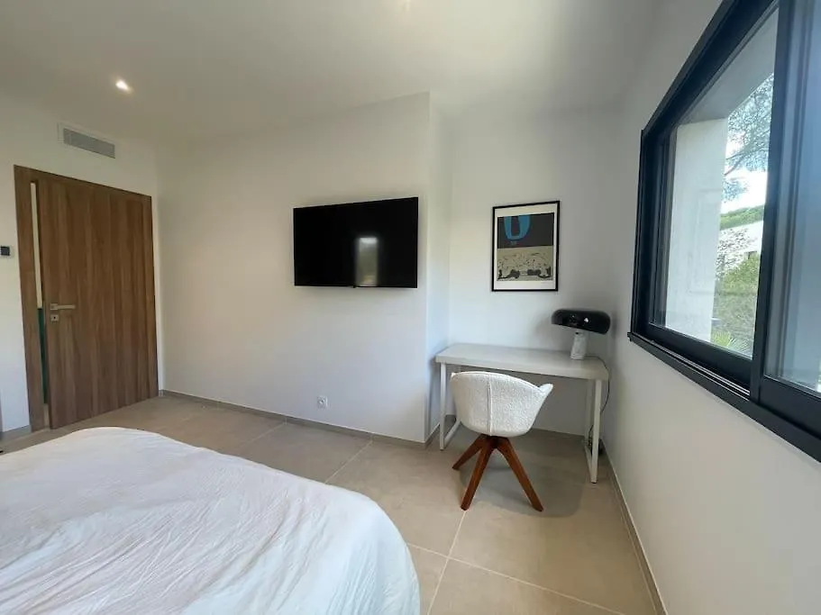 3 Bedroom Villa With Private Pool Saint-Raphael