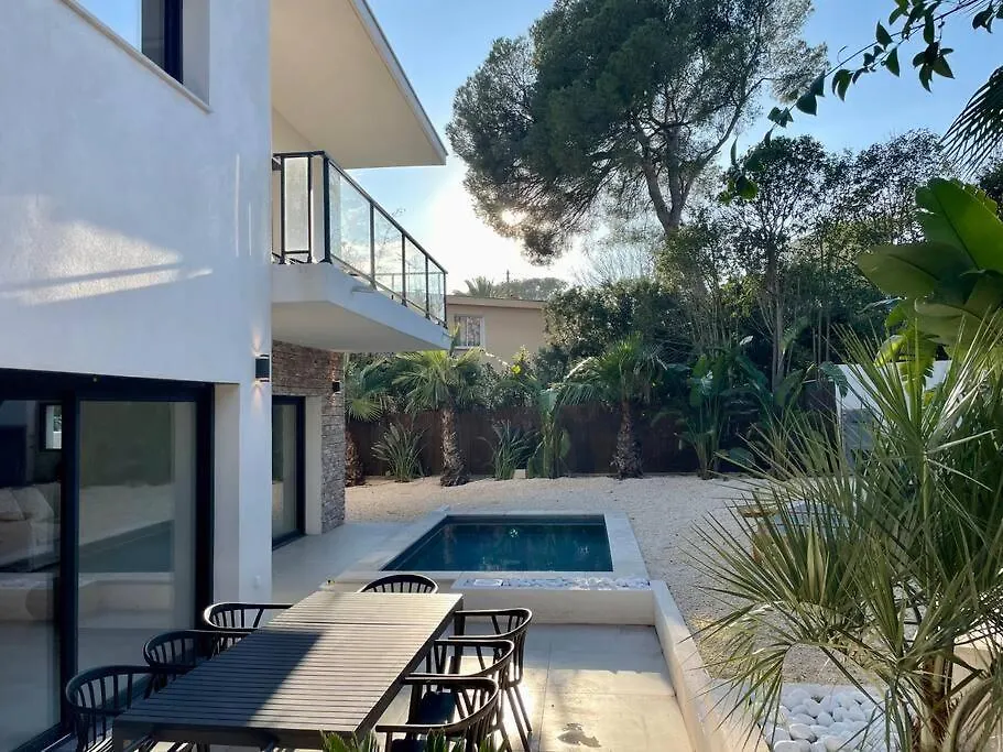 3 Bedroom Villa With Private Pool Saint-Raphael