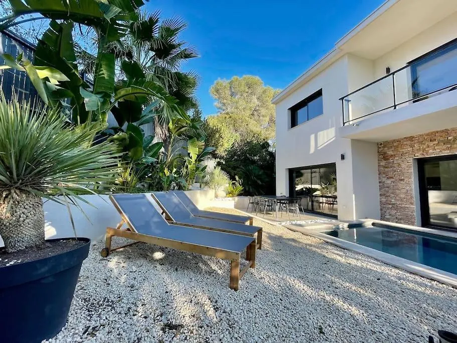 3 Bedroom Villa With Private Pool Saint-Raphael  Saint-Raphael (Var)